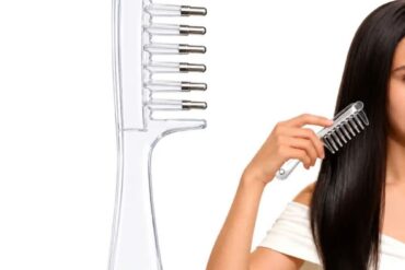 Hair Oil Applicator Comb with Metal Ball Scalp Massager Crystal Liquid Guide Comb for Hair Growth